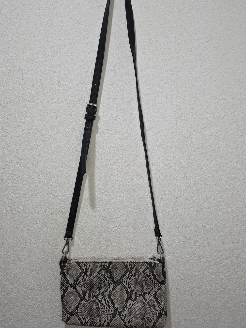 Snake-Print Crossbody Bag in Black and Cream with Adjustable Strap